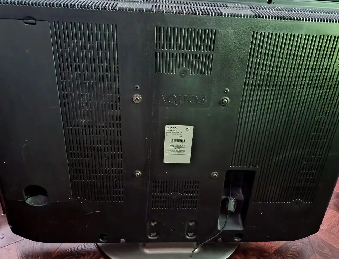 Телевизор Sharp Aquos 42" (2007-2010 г.)