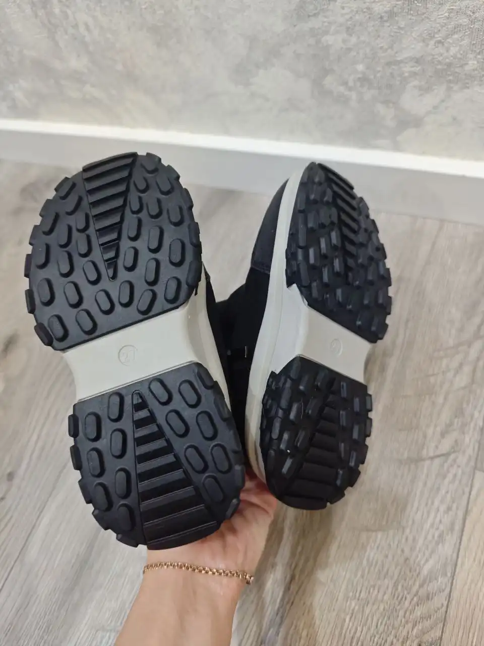 Зимние ботинки для девочки 27 размер - Детская обувь (Одежда) в Балашиха