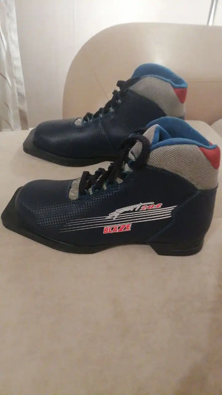 Лыжные ботинки 38 размера - Лыжные ботинки (Барахолка) в Балашиха