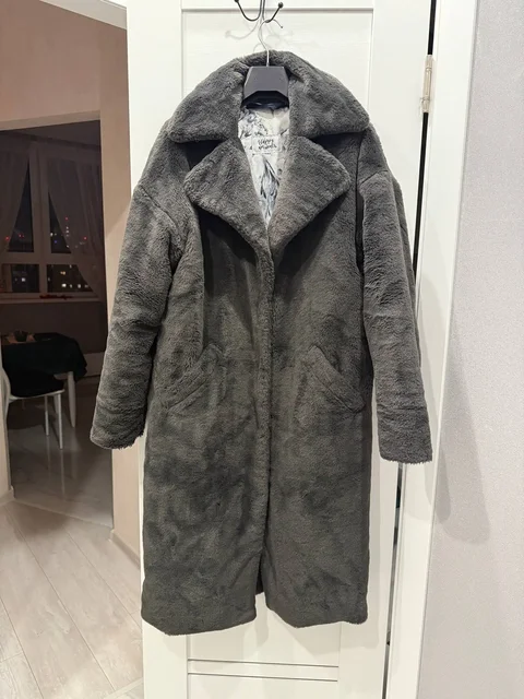 Шуба из искусственного меха с теплым подкладом, размер М - Головные уборы и верхняя одежда в Балашиха