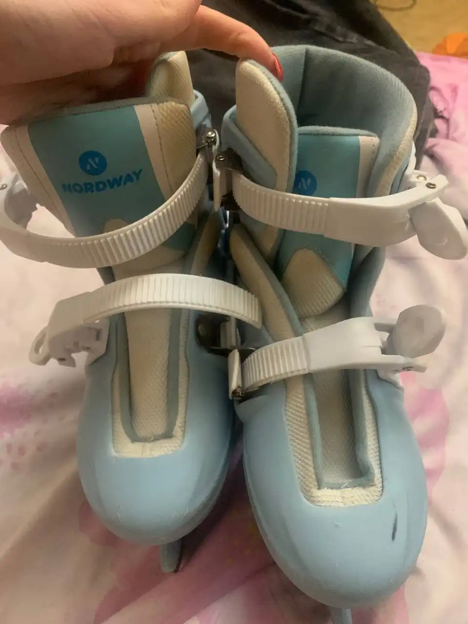 Детские коньки с небольшими царапинами - Спортивный инвентарь (Барахолка) в Балашиха