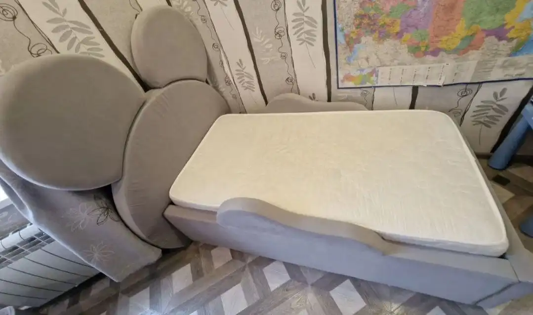 Односпальная кровать с матрасом для ребенка/подростка - Мебель (Барахолка) в Балашиха