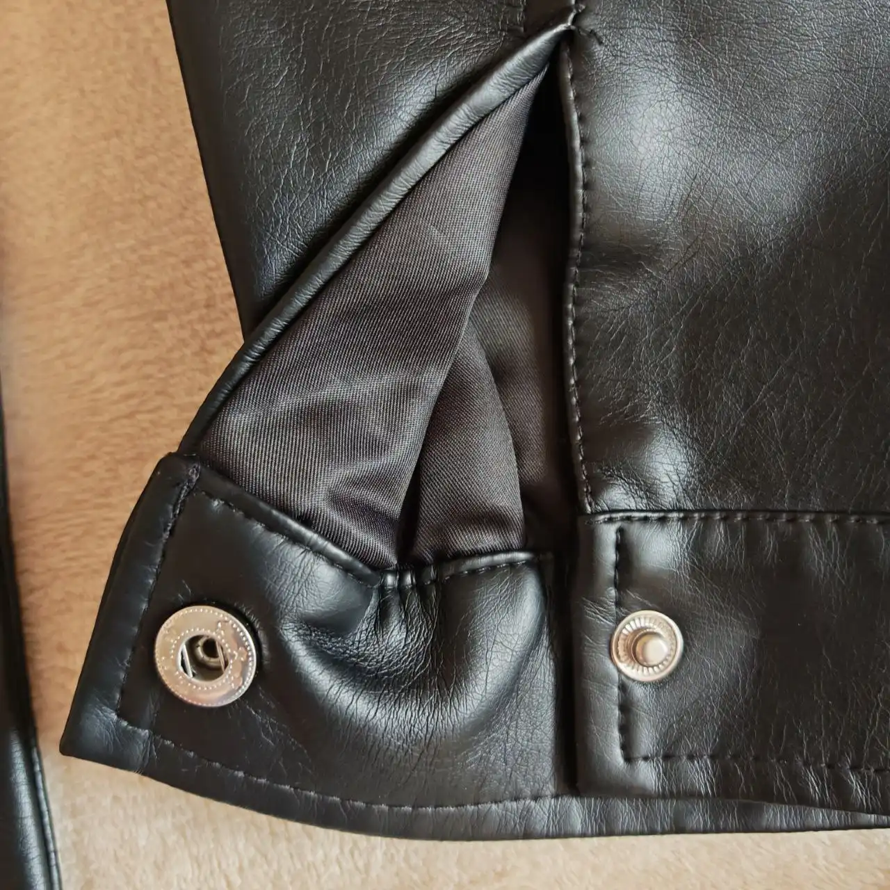 Куртка косуха оверсайз из экокожи - Куртки (Одежда) в Балашиха