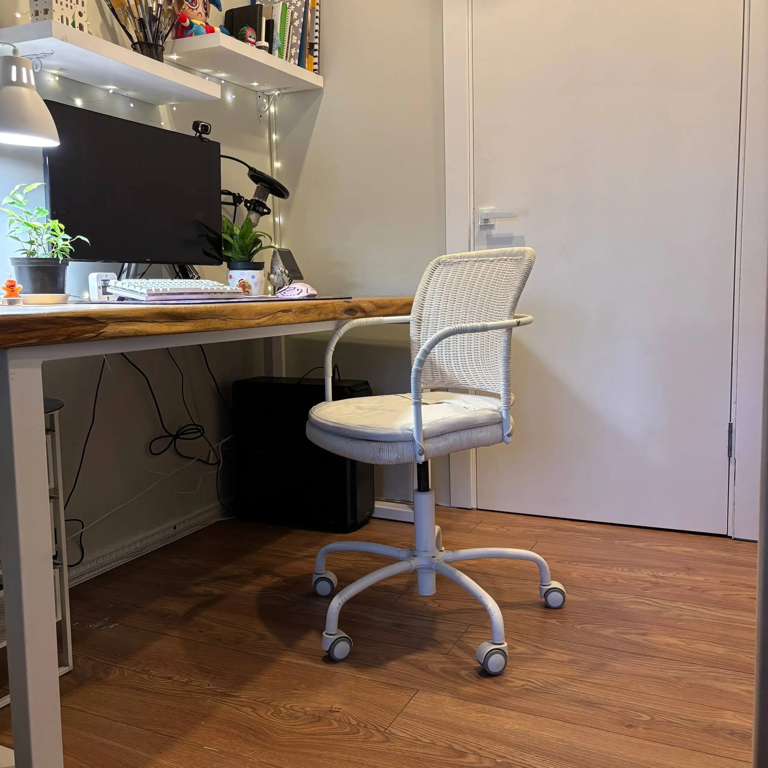 Плетеное кресло из Икеи с незначительными дефектами - Мебель (Барахолка) в Балашиха