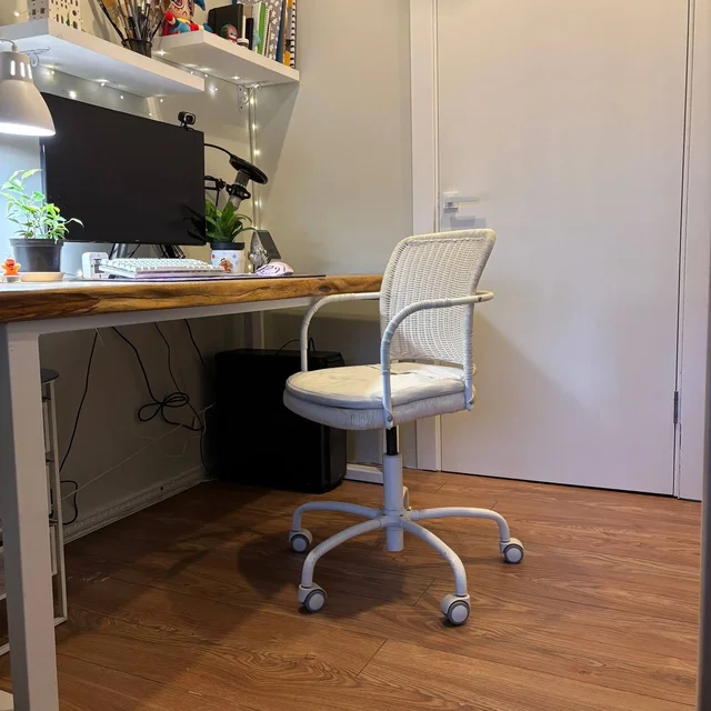 Плетеное кресло из Икеи с незначительными дефектами - частное объявление в Балашиха