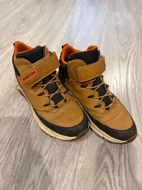 Зимняя обувь Geox для мальчика размер 39-40 - Вечерняя одежда в Железнодорожный