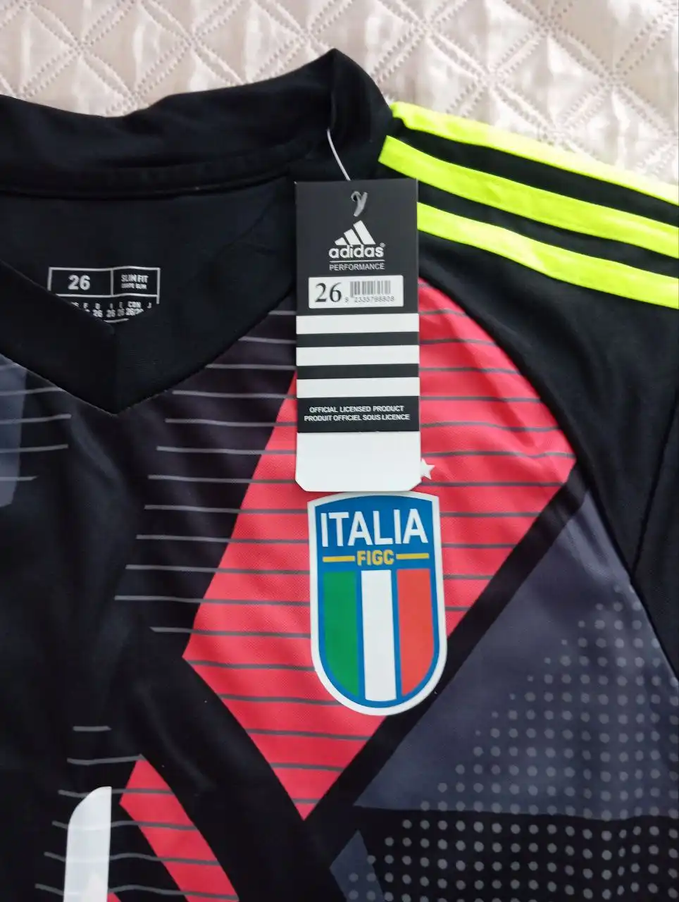 Футбольная форма для мальчика размер 26 - Спортивная одежда (Одежда) в Балашиха