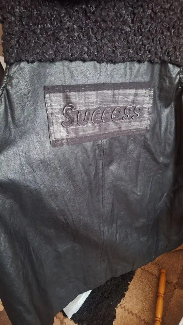 Жилет женский утепленный из эко кожи с вставкой барашек - Верхняя одежда (Одежда) в Балашиха