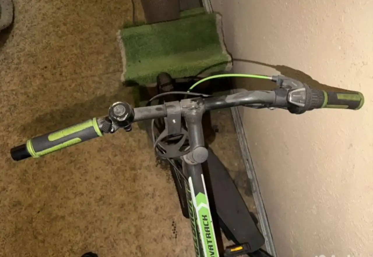 Старый велосипед с неисправностями - Велосипеды (Хобби и отдых) в Балашиха