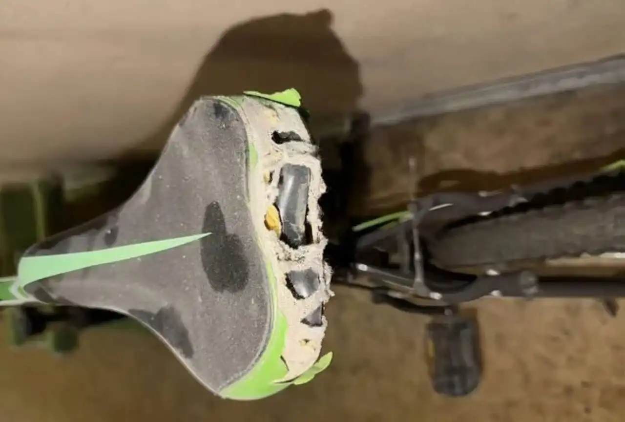 Старый велосипед с неисправностями - Велосипеды (Хобби и отдых) в Балашиха