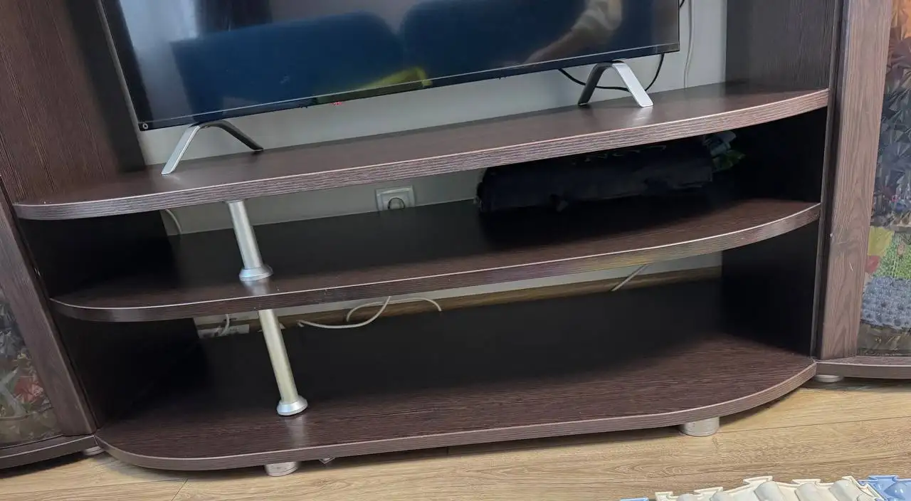 Продажа стенки в отличном состоянии - Мебель (Для дома и дачи) в Новое Павлино