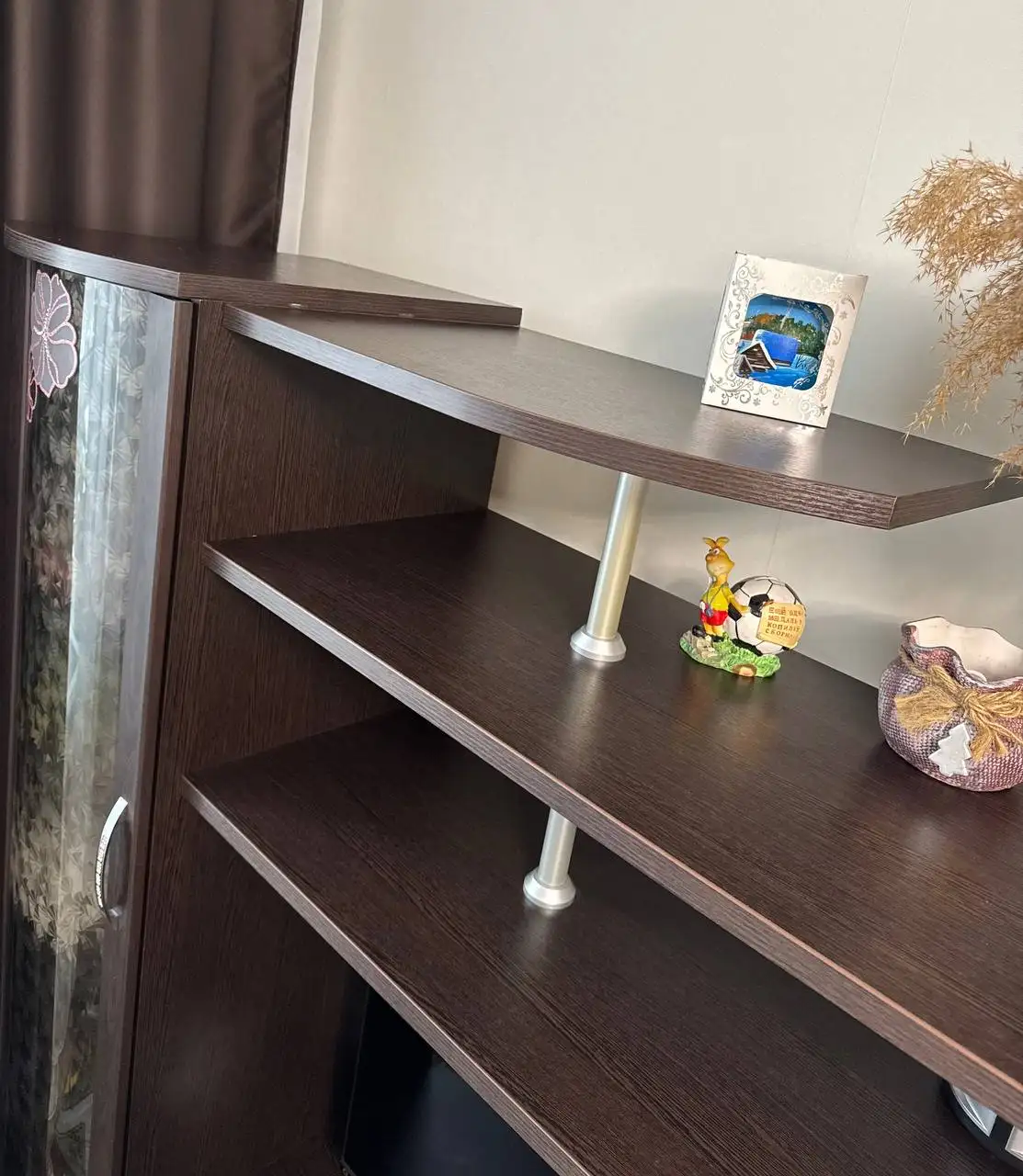 Продажа стенки в отличном состоянии - Мебель (Для дома и дачи) в Новое Павлино