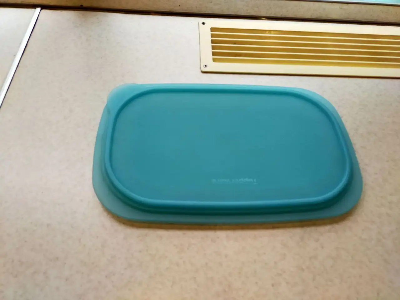 Контейнер трансформер Mini-Max Tupperware 2.3 л - Барахолка в Балашиха