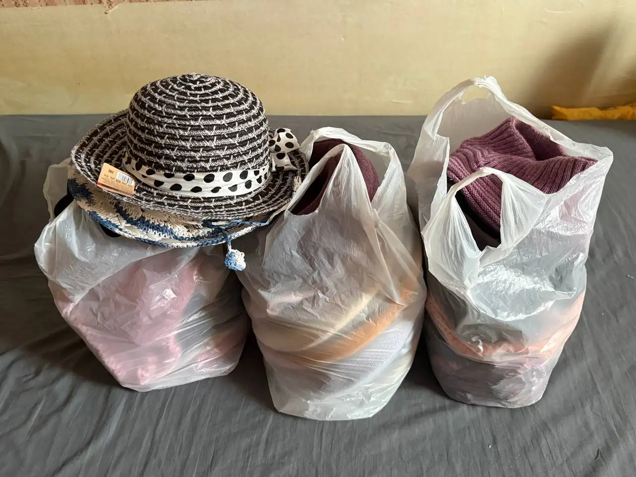 Женские головные уборы: шапки, шляпы, береты - Головные уборы (Одежда) в Балашиха