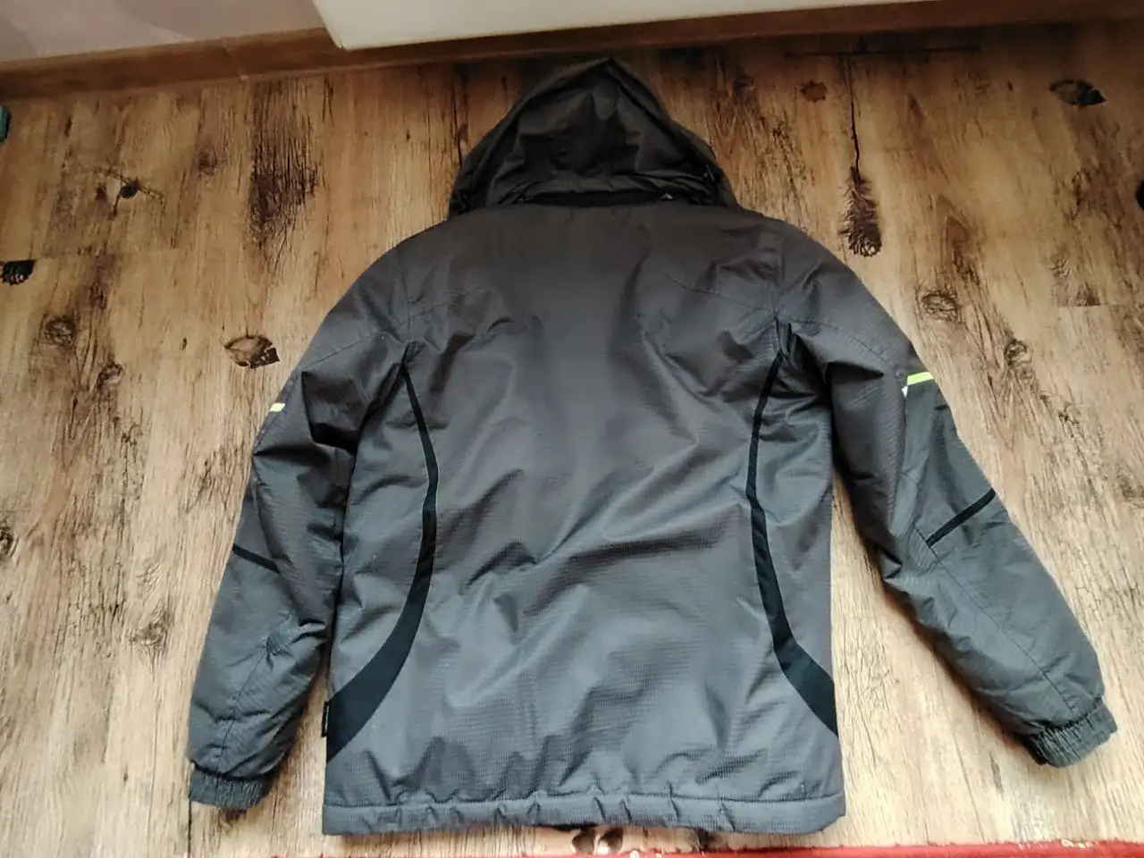 Лыжный костюм из Южной Кореи размер 46-48 - Спортивная одежда (Одежда) в Балашиха