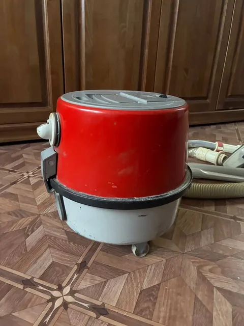 Пылесос Тайфун рабочий мощный - Техника для кухни в Балашиха