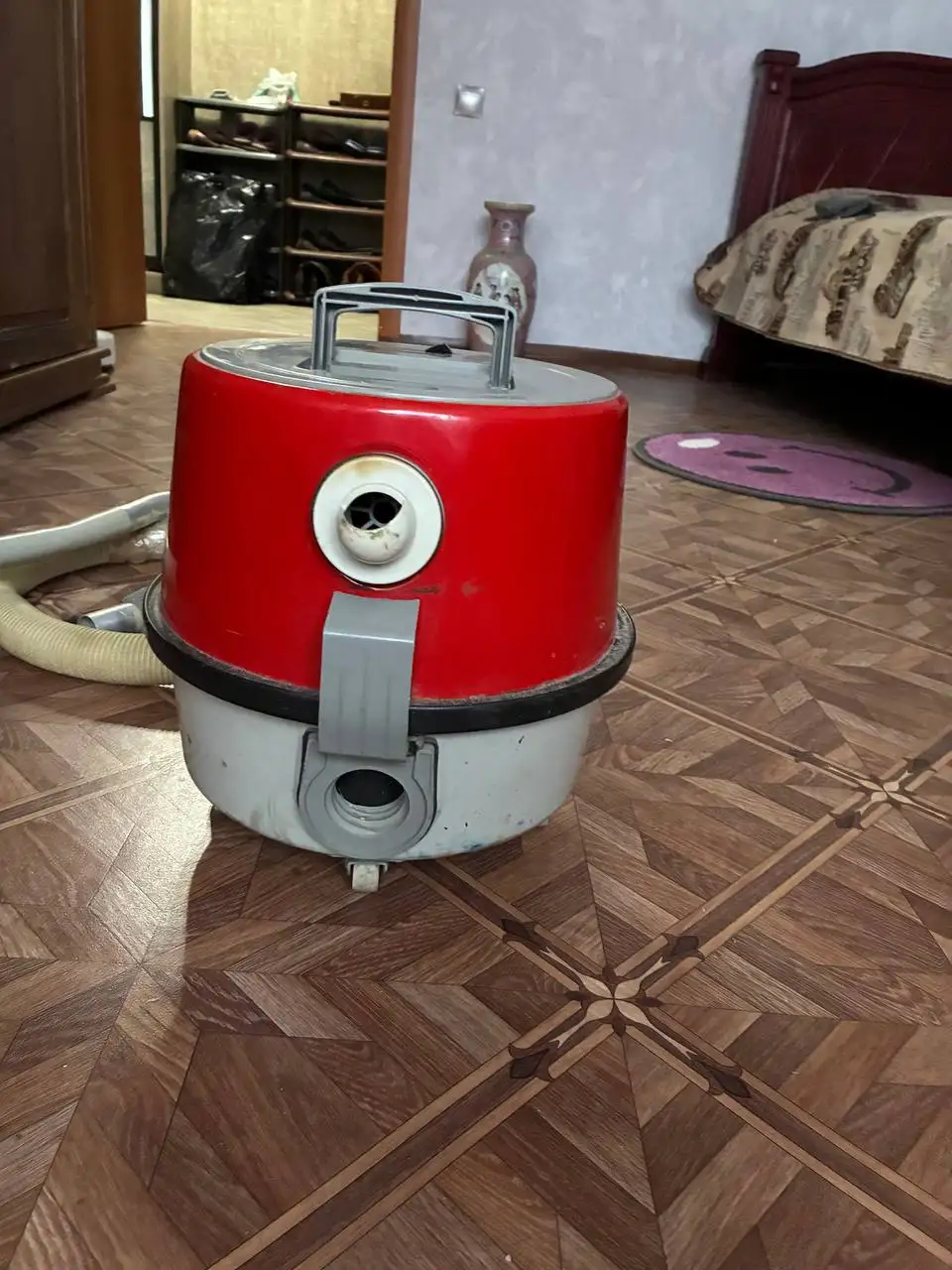 Пылесос Тайфун рабочий мощный - Барахолка в Балашиха