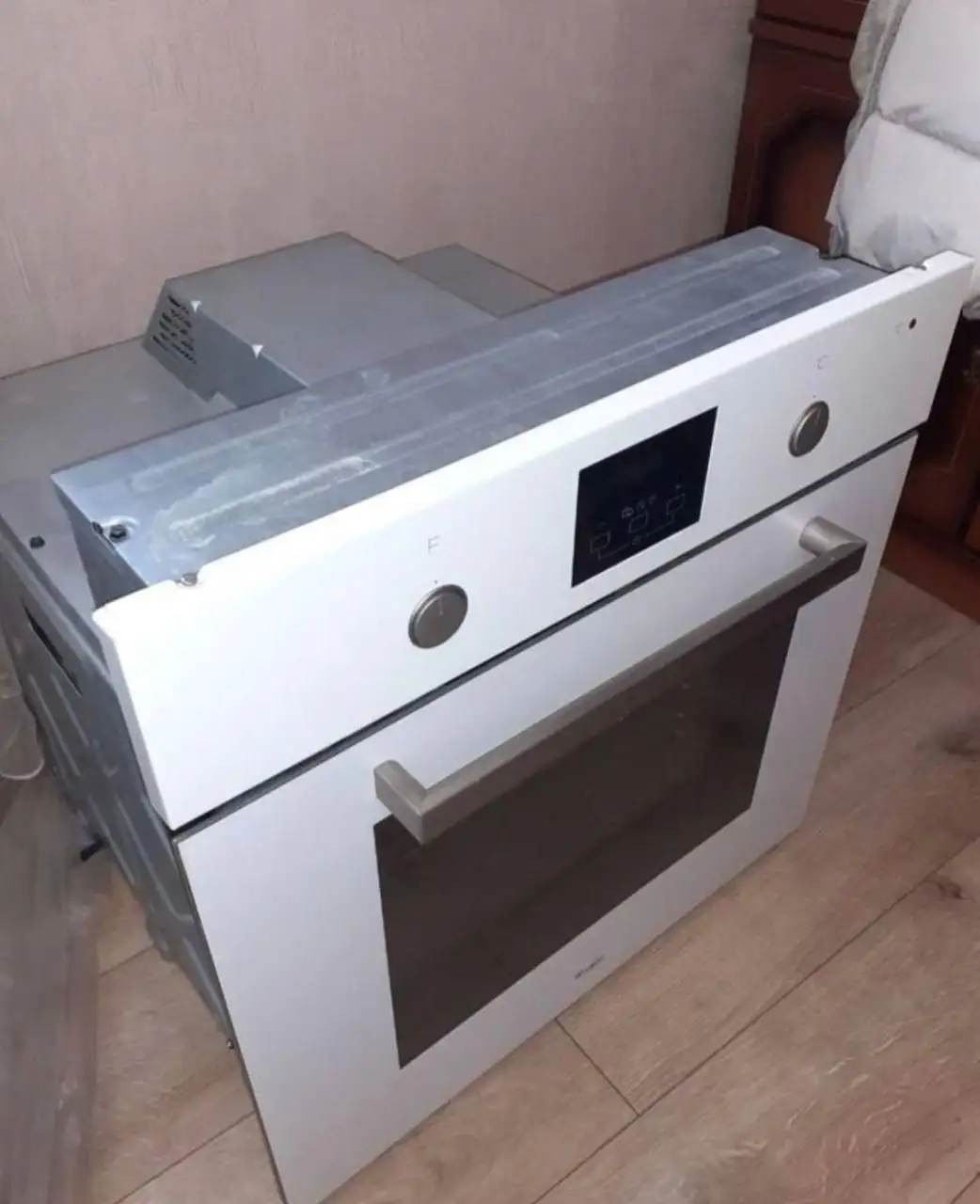 Электрический духовой шкаф Whirlpool в хорошем состоянии - Кухонная техника (Для дома и дачи) в Балашиха