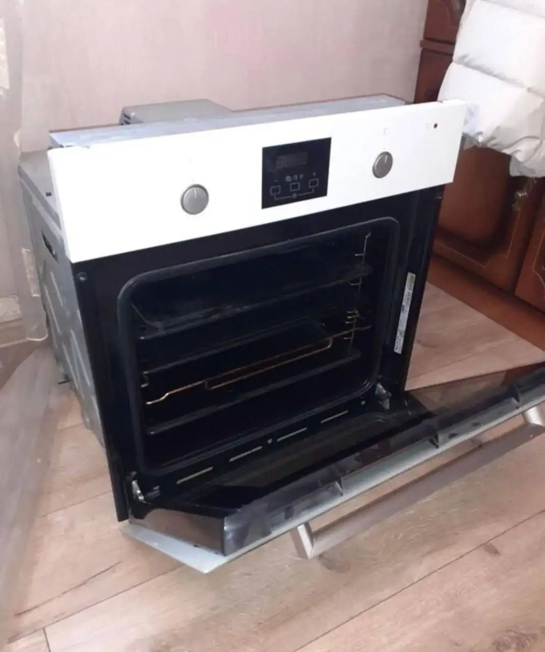 Электрический духовой шкаф Whirlpool в хорошем состоянии - Кухонная техника (Для дома и дачи) в Балашиха