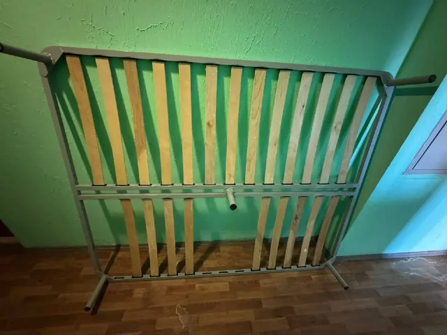 Каркас кровати с матрасом 160*200 - Текстиль и швейные принадлежности в Балашиха