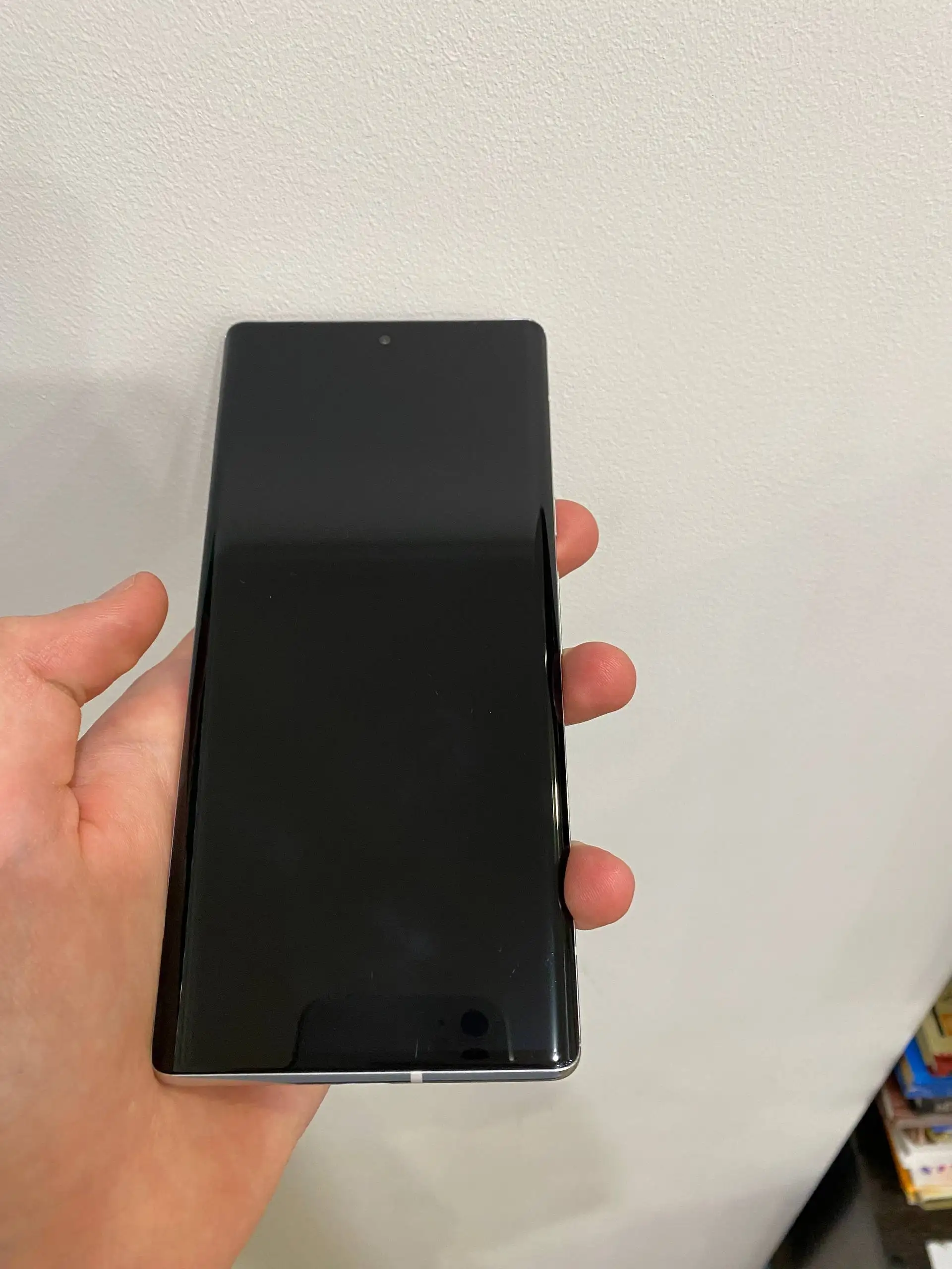 Смартфон в хорошем состоянии с царапинами на экране - Смартфоны (Электроника) в Балашиха