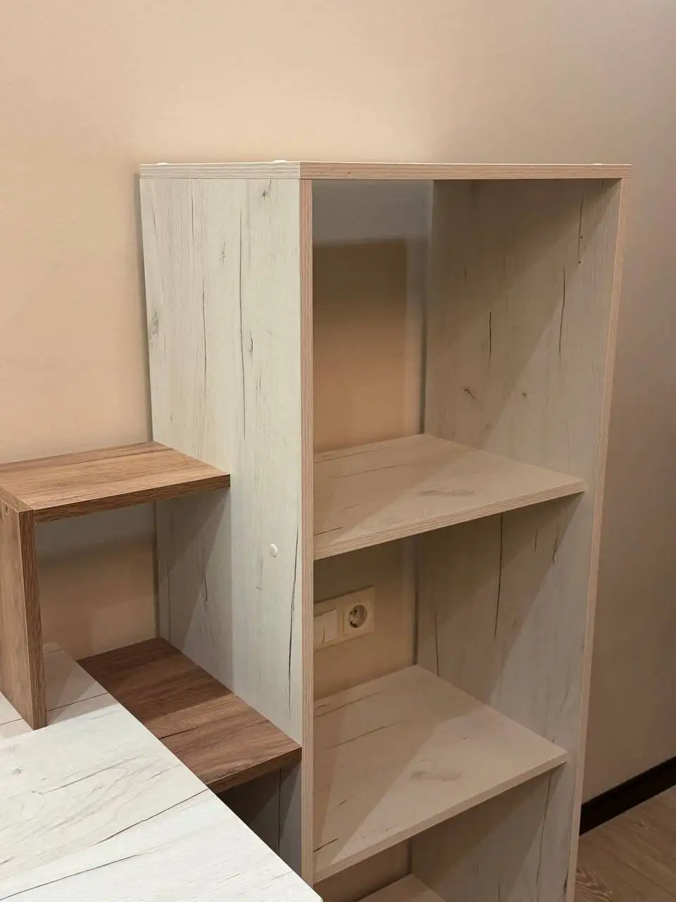 Продам письменный стол со стеллажом - Мебель (Для дома и дачи) в Балашиха