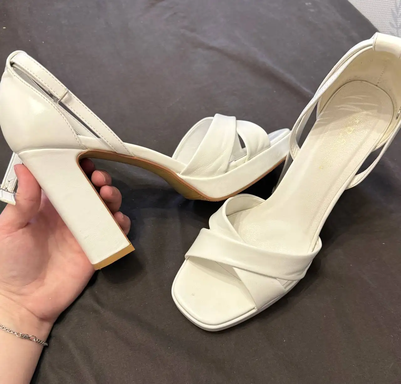 Босоножки 40 размера - Обувь (Одежда) в Балашиха