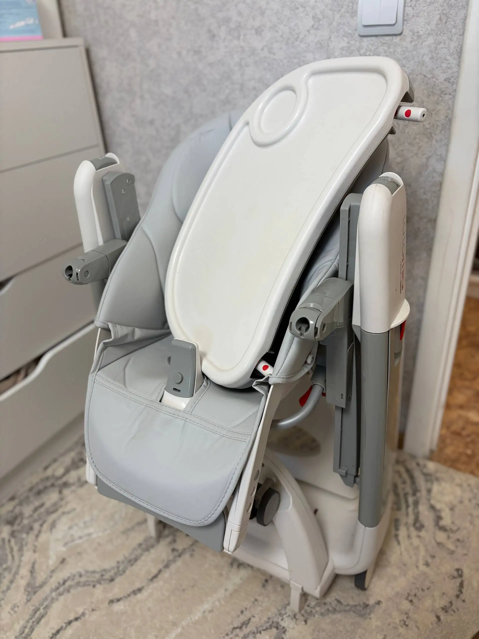 Продается стульчик Peg Perego Tatamia Follow Me 3 в 1 - Детские стульчики (Товары для детей) в Балашиха