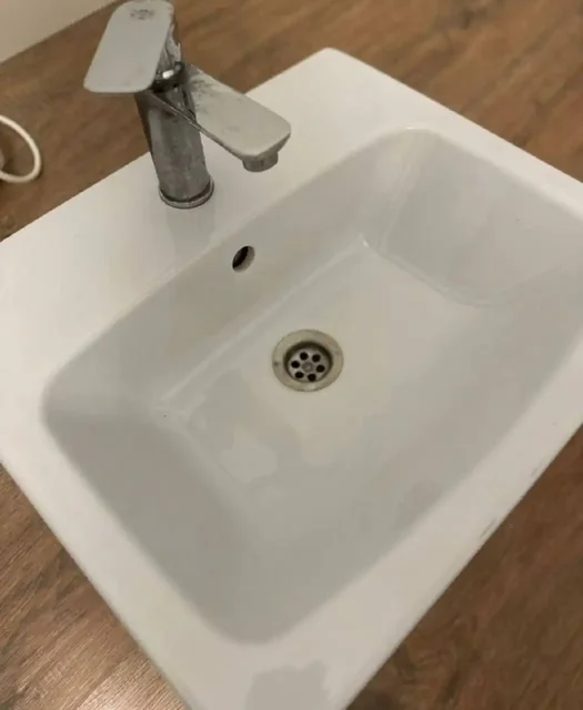 Раковина белая 50*43*10 б/у - Очки и аксессуары в Балашиха