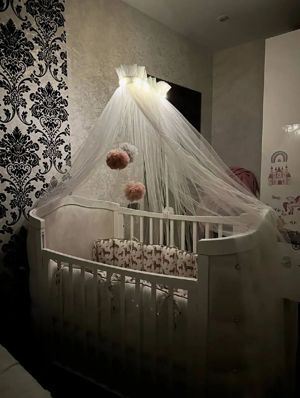 Кровать с матрасом и комод из массива - Мебель (Для дома и дачи) в Балашиха