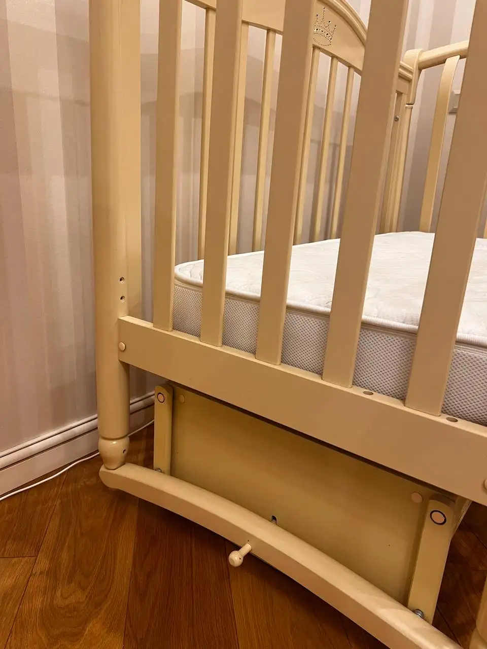 Детская кроватка Лель из массива дерева с матрасом - Детская мебель (Товары для детей) в Балашиха