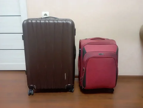 Продажа чемоданов - Барахолка в Балашиха