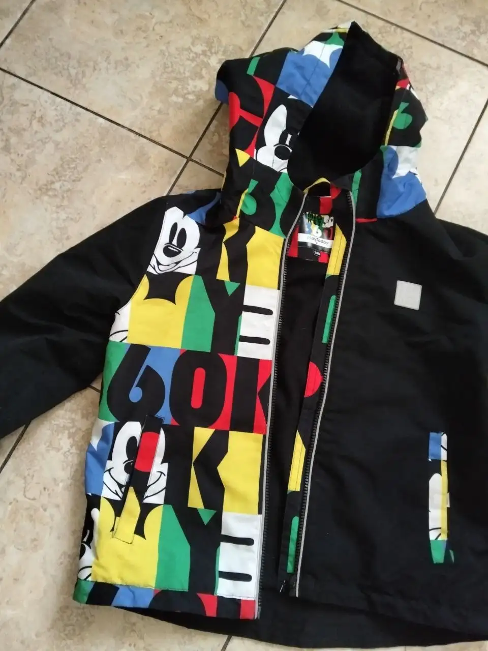 Детская ветровка размер 134-140 - Детская одежда (Одежда) в Балашиха