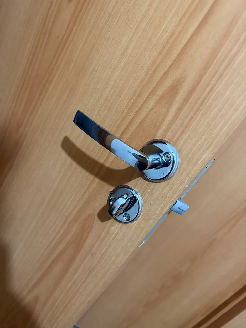 Продажа межкомнатных дверей 6 штук - Двери (Для дома и дачи) в Балашиха