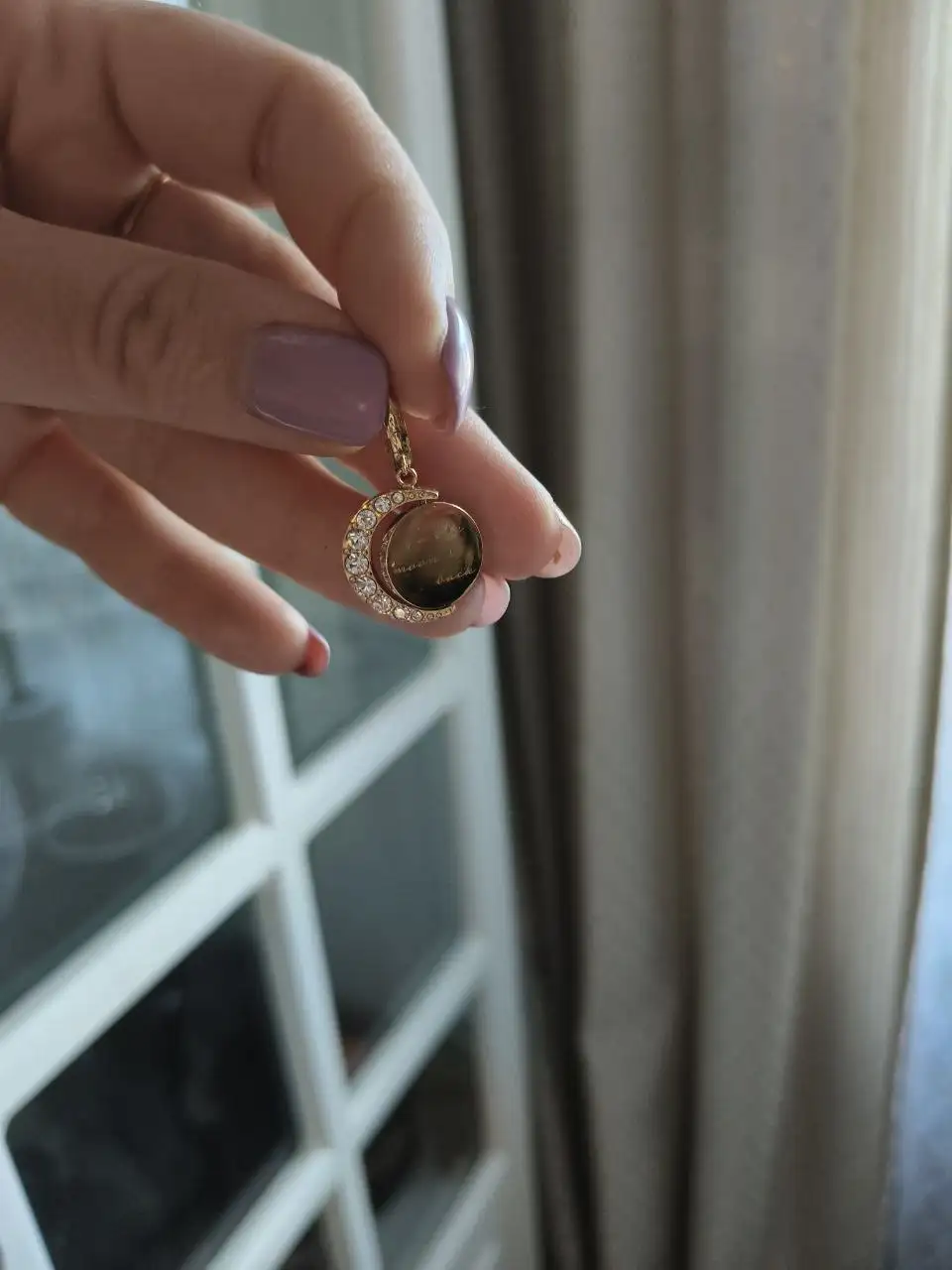 Серьги Guess оригинал - Бижутерия/Аксессуары (Одежда) в Балашиха