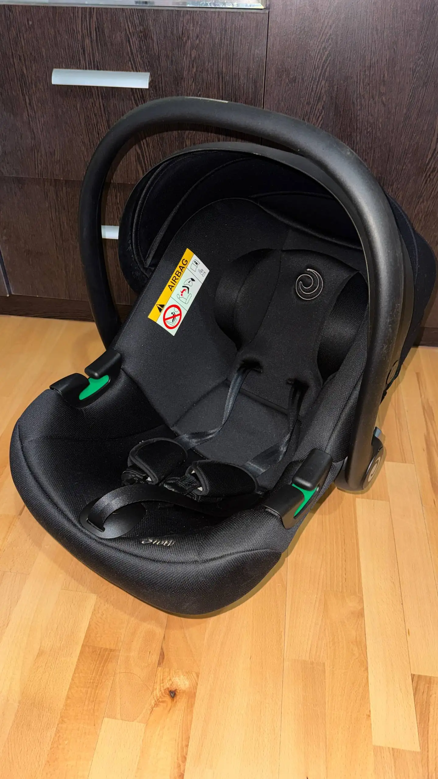 Автолюлька Tutis Elo lux с адаптерами - Автокресла и автолюльки (Товары для детей) в Балашиха