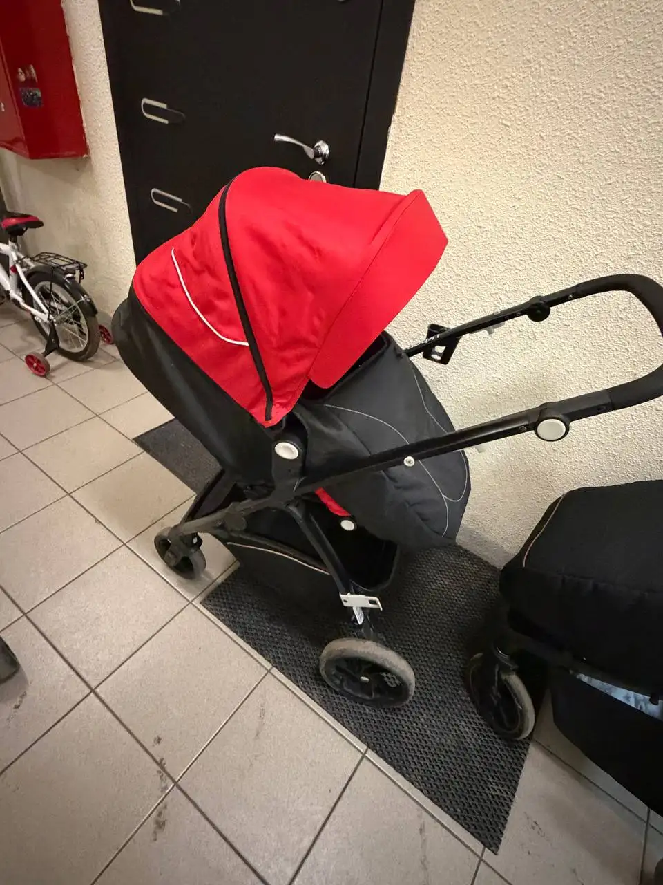 Прогулочная коляска реверсивный блок - Коляски (Товары для детей) в Балашиха