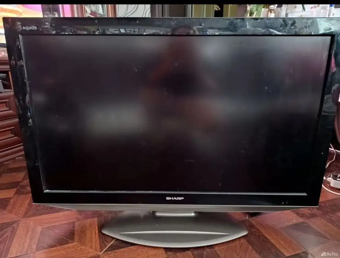 Телевизор Sharp Aquos 42" LCD - Телевизоры (Электроника) в Балашиха