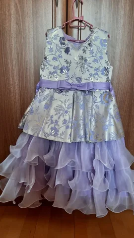 Нарядное платье размер 130 - Рабочая одежда в Балашиха