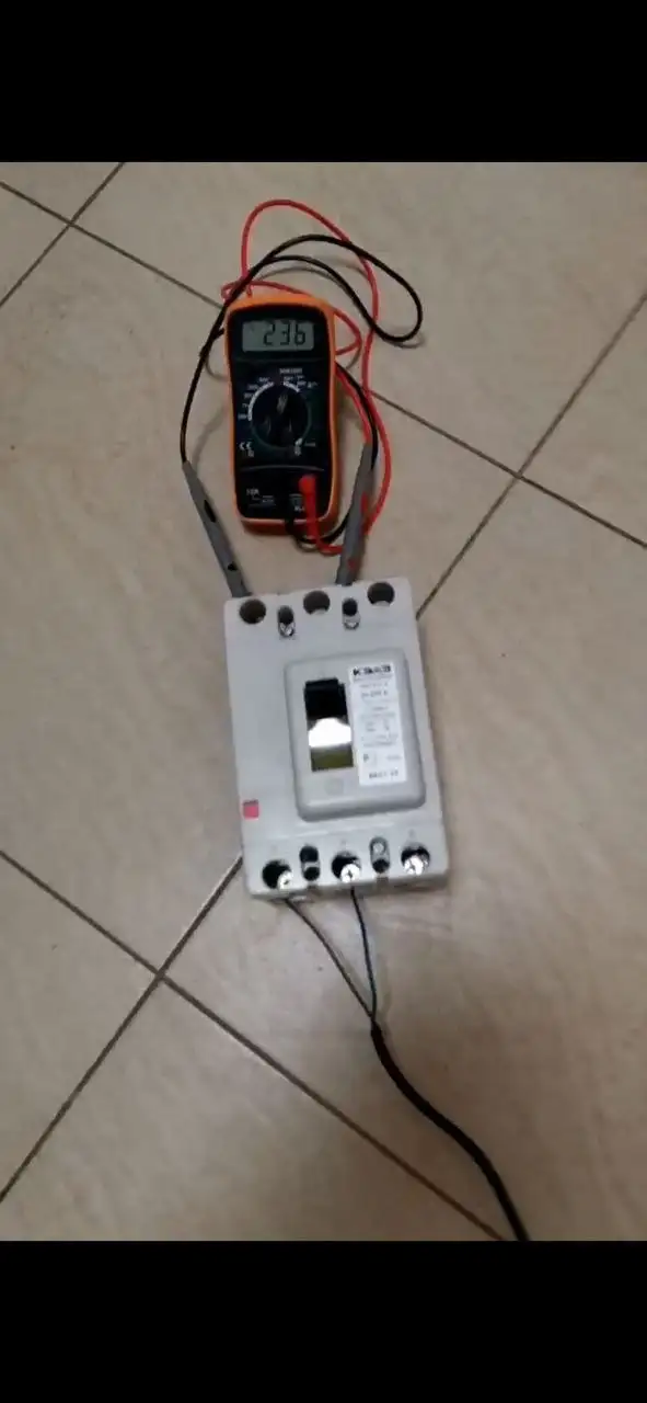 Автоматический выключатель ВА57-35-200А б/у - Электротехническое оборудование (Запчасти) в Балашиха