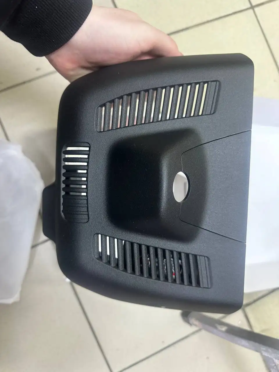 Видео-Регистратор для автомобиля Geely monjaro - Аксессуары и электроника (Авто) в Балашиха