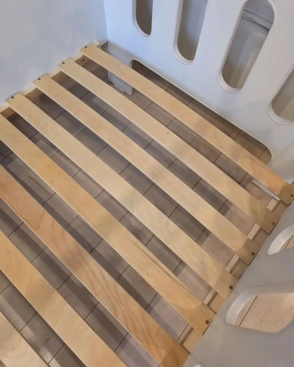 Стол 160х80 без повреждений - Барахолка в Балашиха