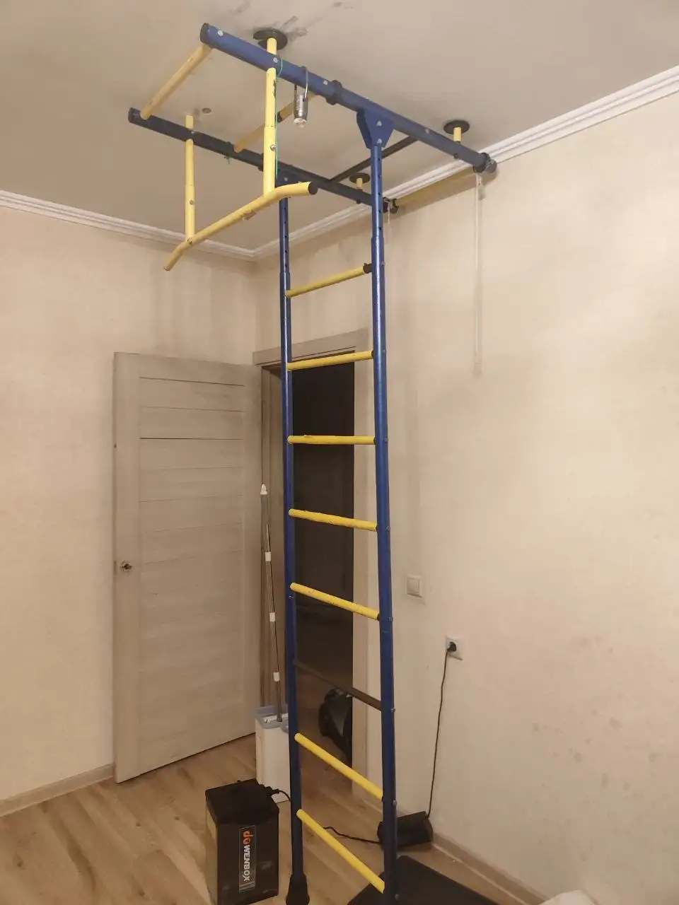 Продам спортивную стенку в состоянии после детей - Спорттовары (Хобби и отдых) в Балашиха