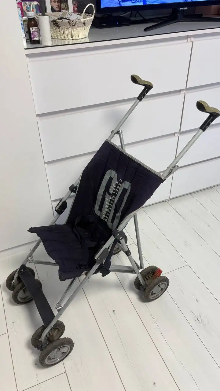 Коляска прогулочная - Коляски (Товары для детей) в Балашиха