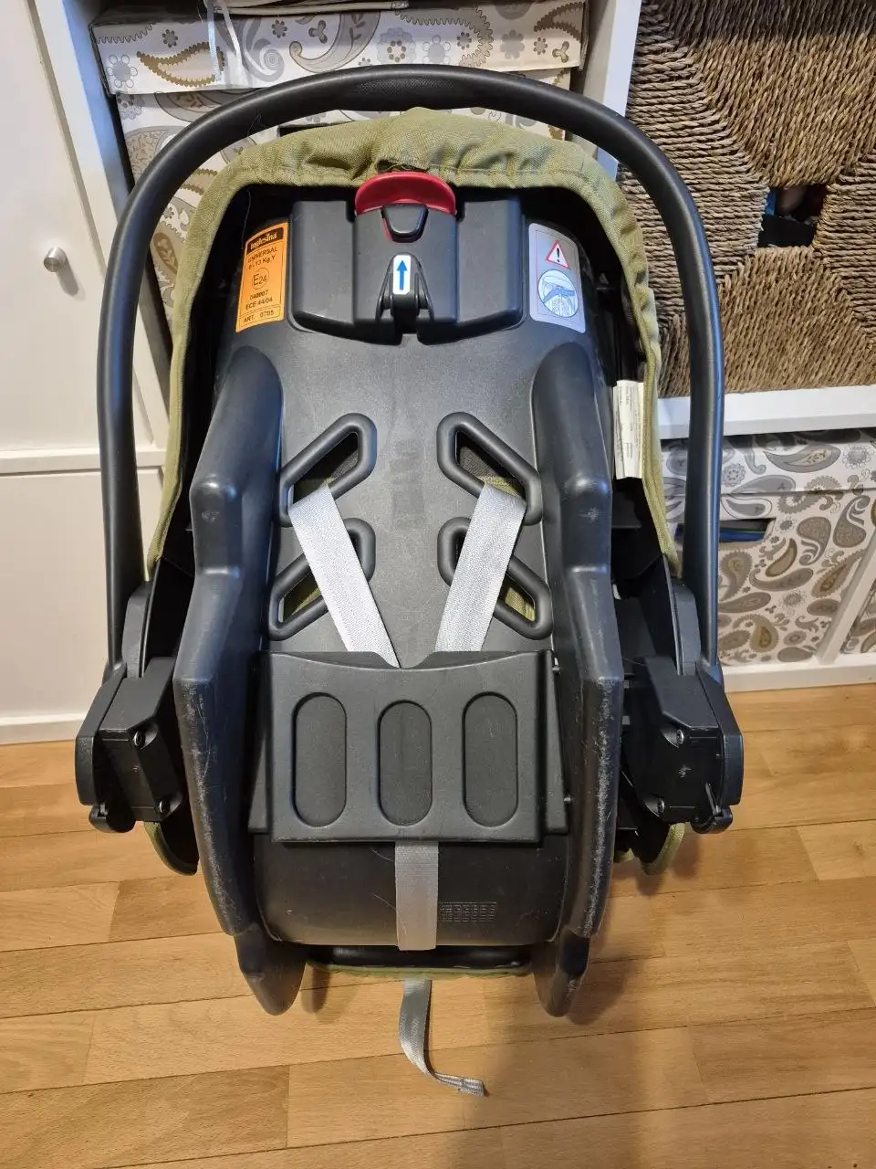 Продажа автолюльки Inglesina huggy shp с базой isofix - Автолюльки (Товары для детей) в Балашиха