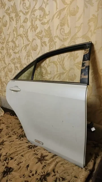 Продам заднюю правую дверь на Toyota Camry 40 - Коробки передач в Балашиха