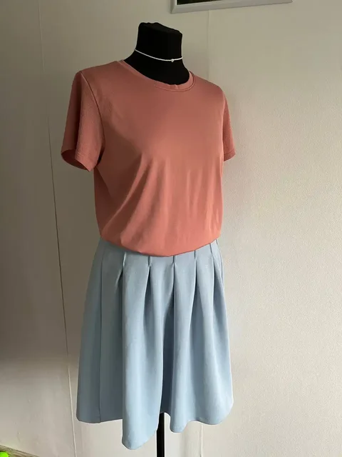 Топы Uniqlo размер 44-46 - Блузки в Балашиха