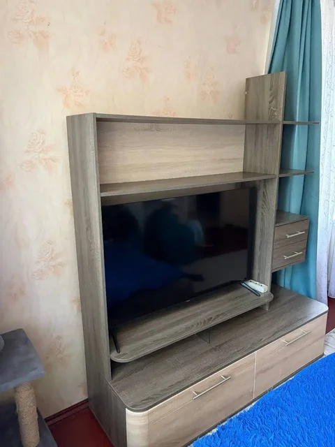 Продам стенку под ТВ и вещи с антресолью - Барахолка в Балашиха