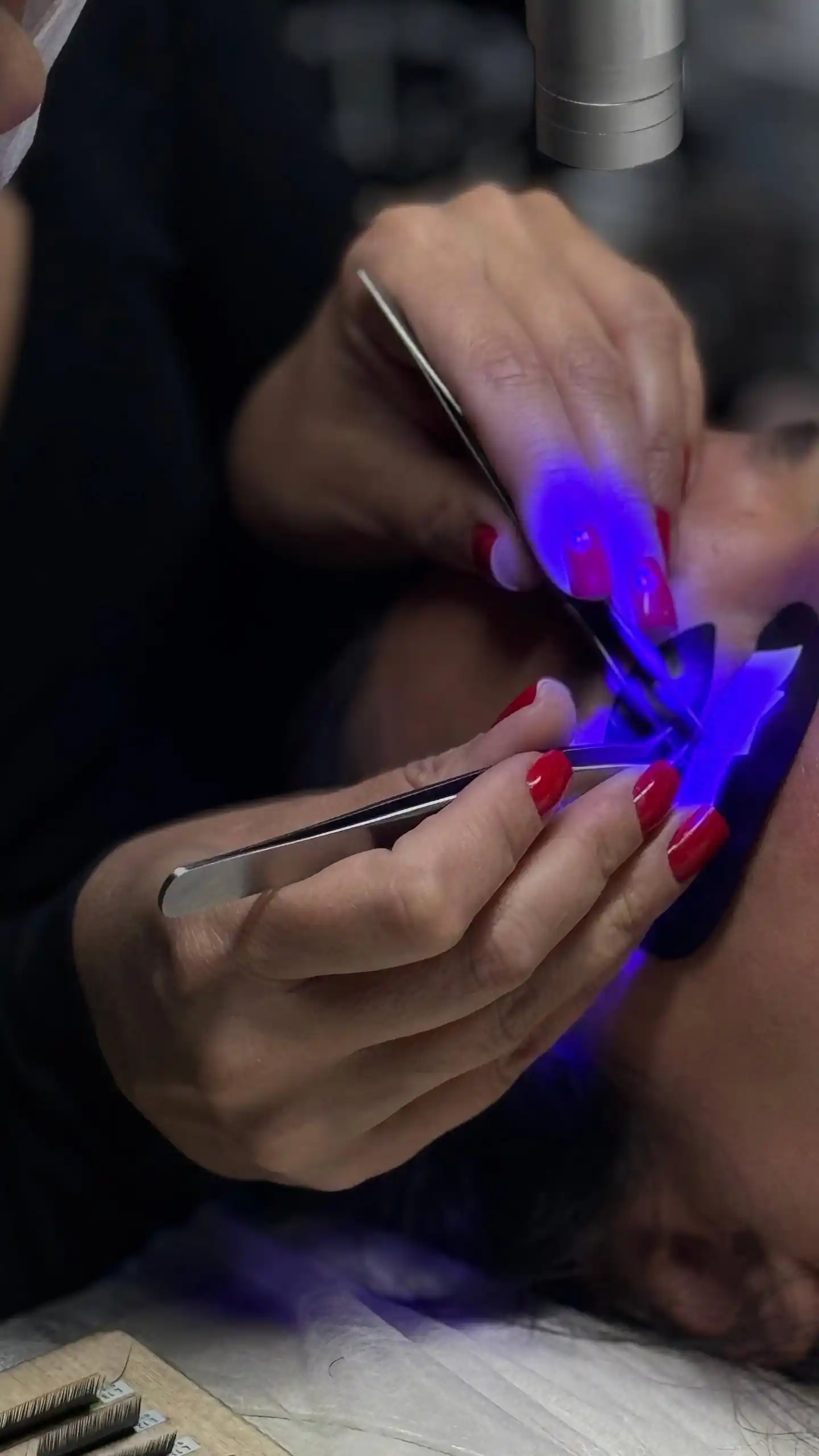 Услуги наращивания и ламинирования ресниц