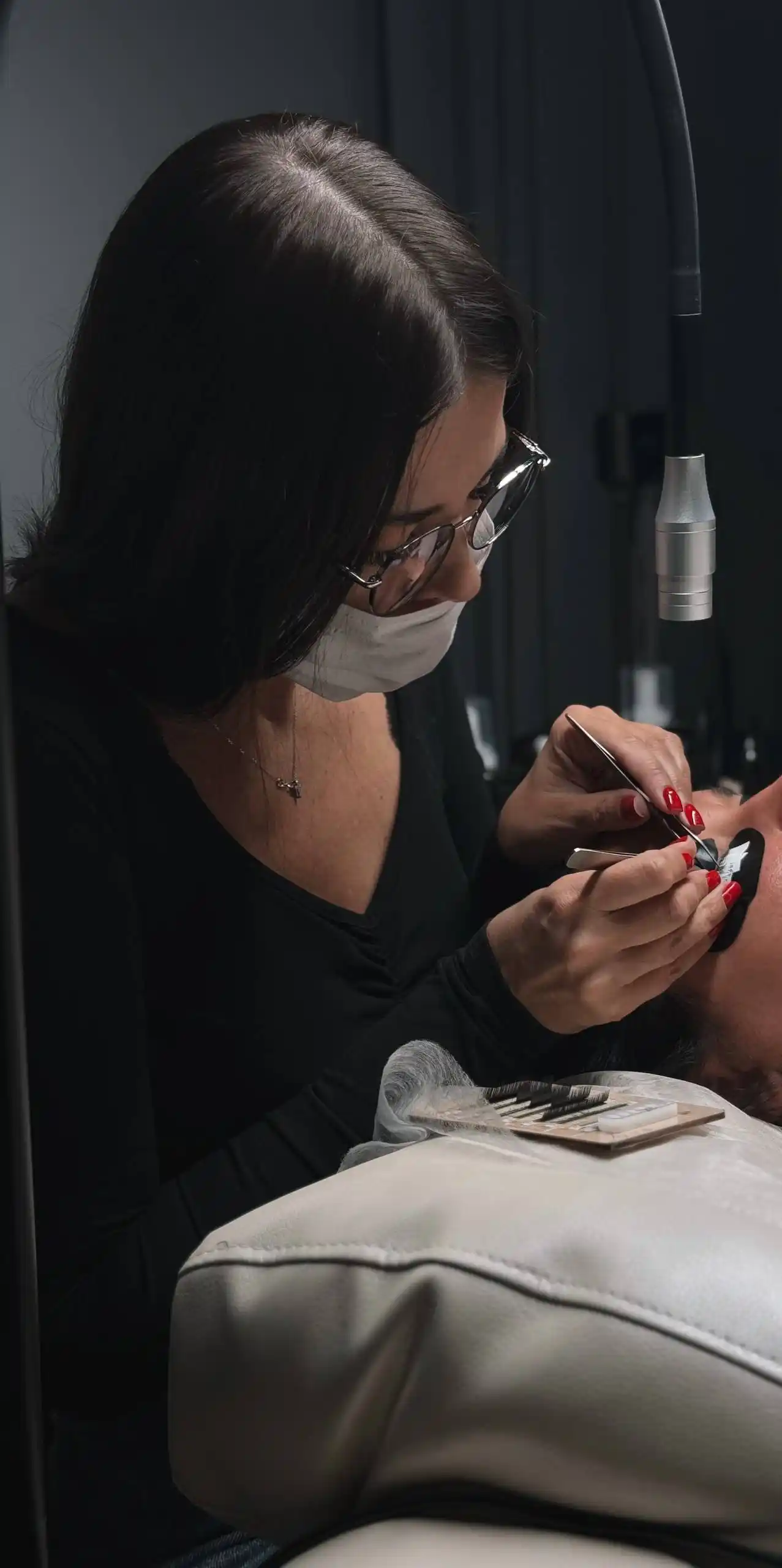 Услуги наращивания и ламинирования ресниц